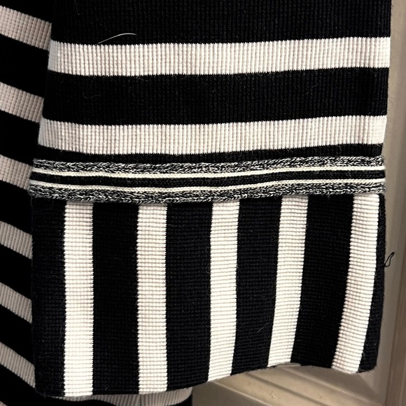 T by Talbots Women’s Black and White Striped Long Sleeve Top - Picture 3 of 7
